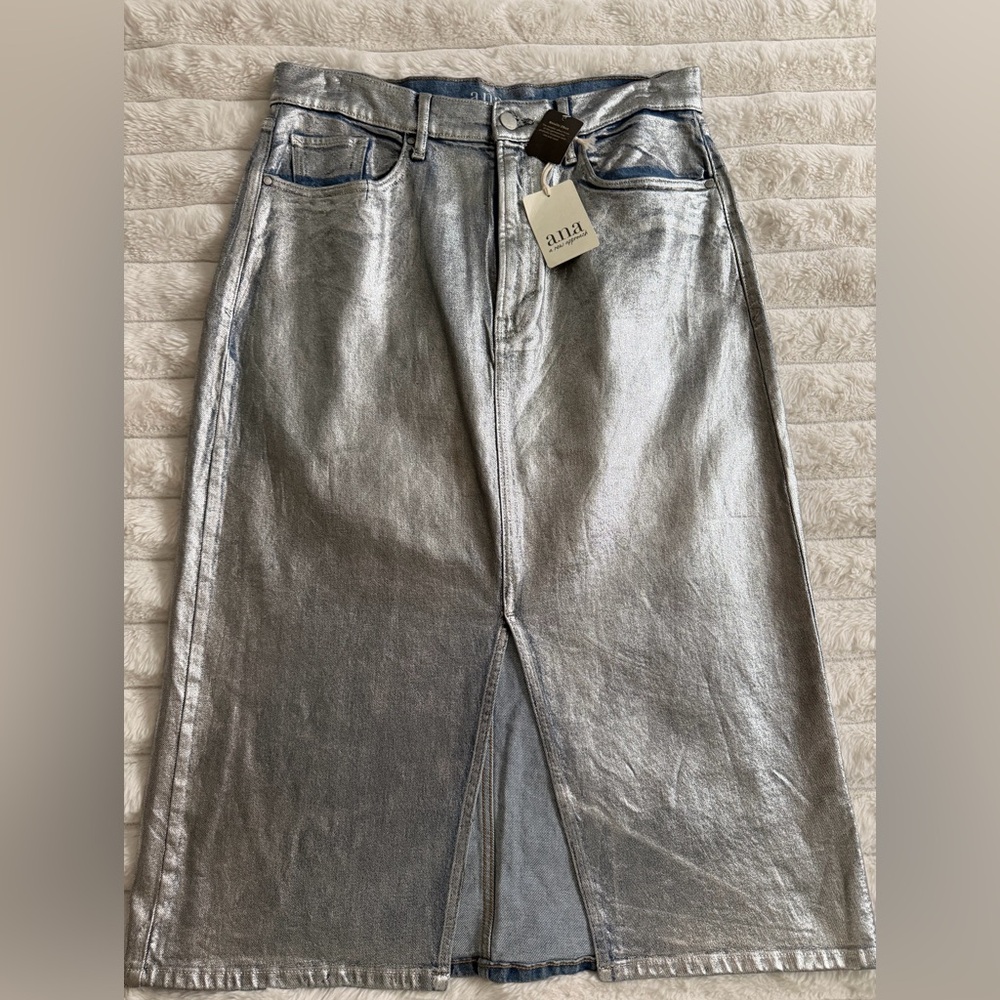 *NWT” a.n.a. Silver Metallic Midi Skirt, Sz. 12